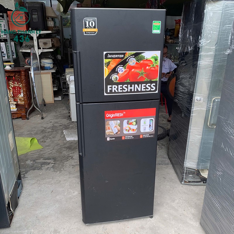 Tủ Lạnh Inverter Cũ Màu Đen Sang Trọng tu-lanh-inverter-cu-mau-den-sang-trong-1 Tủ Lạnh Inverter Cũ Màu Đen Sang Trọng