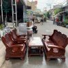 Bàn Ghế Gỗ Cũ Màu Nâu Đỏ Kiểu Truyền Thống