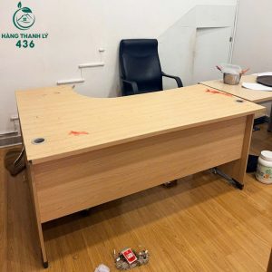 ban-lanh-dao-cu-mat-cong-mau-van-go-300x300 Mua Bán Bàn Ghế Cũ, Nội Thất Cũ Tại TPHCM  