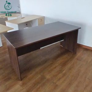 ban-nhan-vien-go-cu-kieu-dang-don-gian-300x300 Mua Bán Bàn Ghế Cũ, Nội Thất Cũ Tại TPHCM  