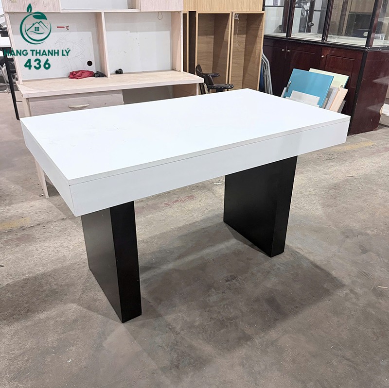 Bàn Văn Phòng 1m2 Cũ Phối Màu Trắng Đen ban-van-phong-1m2-cu-phoi-mau-trang-den-3 Bàn Văn Phòng 1m2 Cũ Phối Màu Trắng Đen