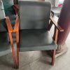 Ghế Khung Gỗ Cũ Tựa Lưng Bọc Êm