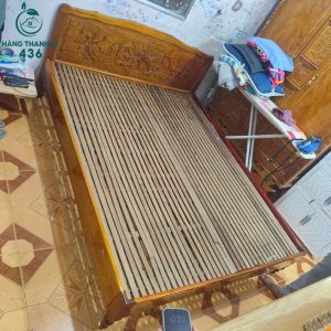 giuong-ngu-go-cu-dau-giuong-hoa-van-300x300 Mua Bán Bàn Ghế Cũ, Nội Thất Cũ Tại TPHCM  
