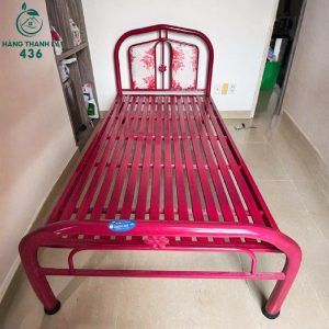 giuong-sat-cu-1m-x-2m-co-khung-dau-trang-tri-300x300 Mua Bán Bàn Ghế Cũ, Nội Thất Cũ Tại TPHCM  