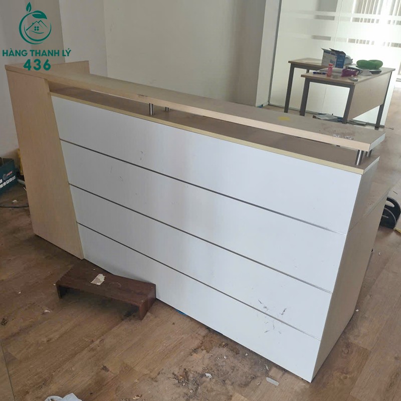 Quầy Tiếp Tân Cũ Màu Trắng Phối Vân Gỗ 2m quay-tiep-tan-cu-mau-trang-phoi-van-go-2m-1 Quầy Tiếp Tân Cũ Màu Trắng Phối Vân Gỗ 2m