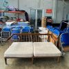 Sofa Bed Cũ Dạng Băng Nệm Sáng Màu