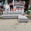 Sofa Chữ L Cũ Màu Xám Có Đệm Ngồi Dày