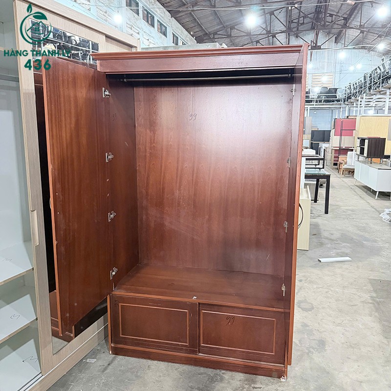 Tủ Áo Gỗ Cũ Màu Nâu Kiểu Dáng Gọn 1m2 tu-ao-go-cu-mau-nau-kieu-dang-gon-1m2-2 Tủ Áo Gỗ Cũ Màu Nâu Kiểu Dáng Gọn 1m2